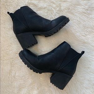 Ankle boots